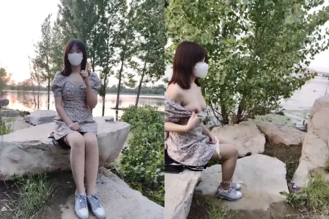 Gái Việt thủ dâm trên xvideos lồn đỏ au như sò huyết
